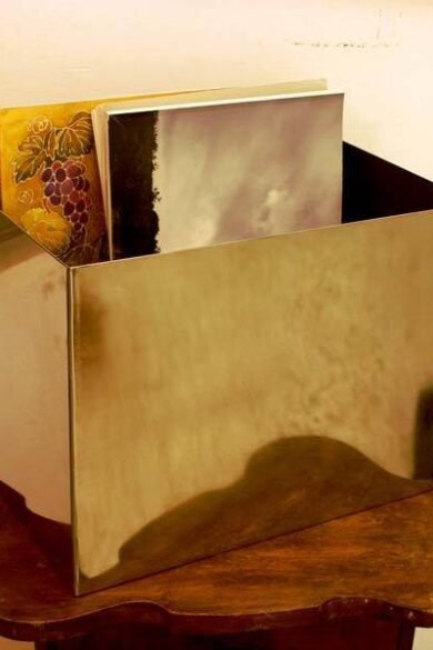 Modena Magazine Rack