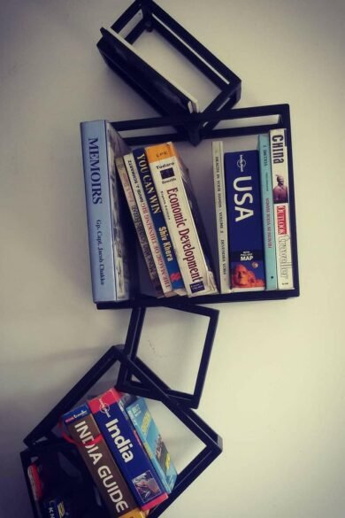 Quatro Sculptural Decor