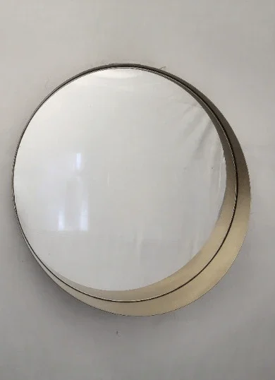 Curvo Metal Wall Mirror in Dusty Gold