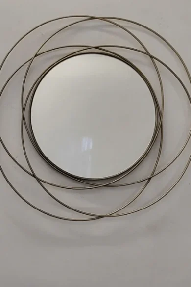 Frangipani mirror in Brass Finish