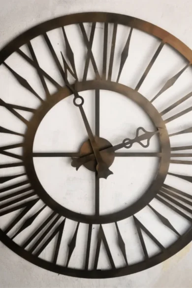 Giant Wall Clock Show Piece