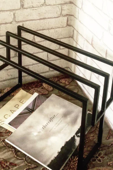 Verona Magazine Rack